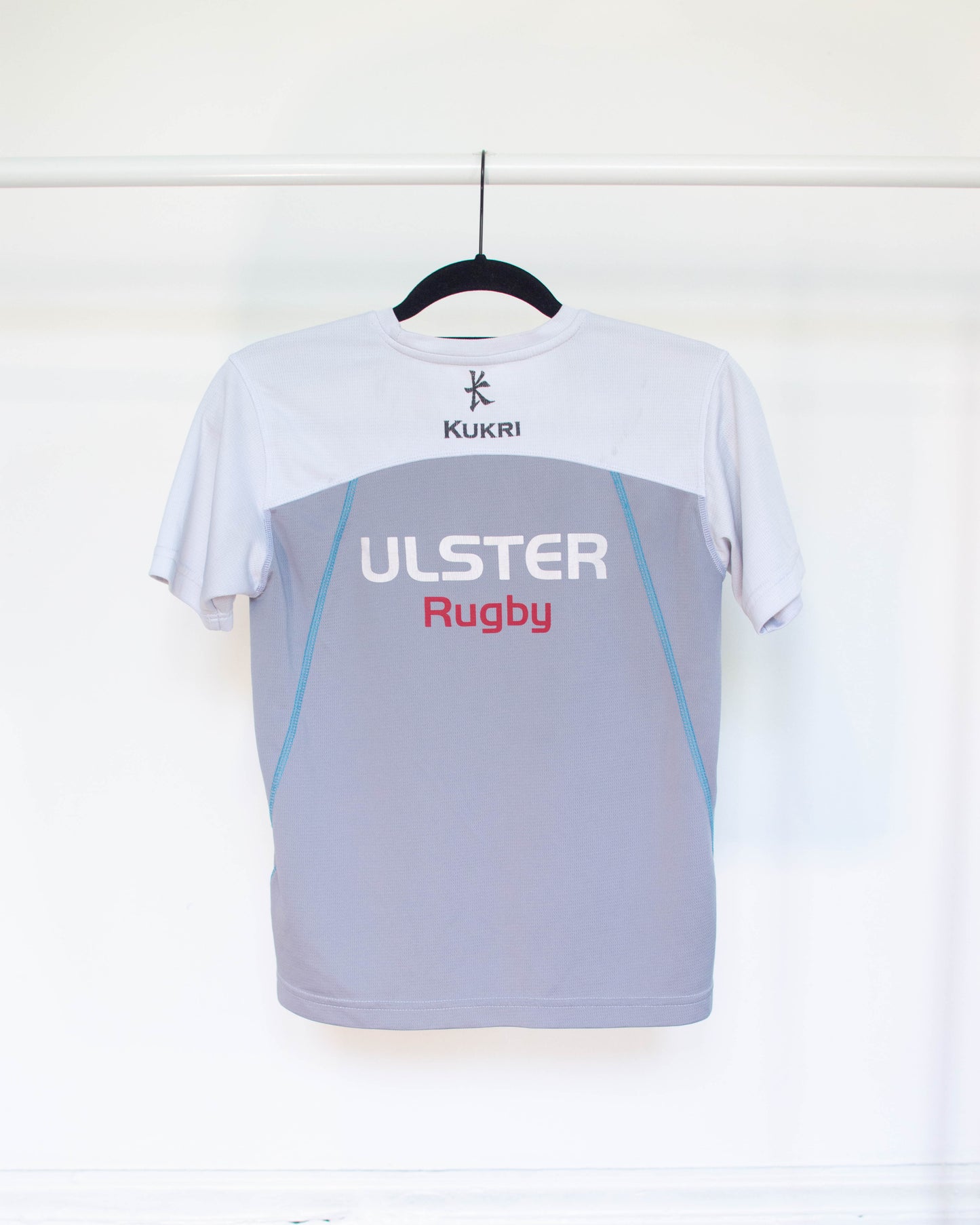 2015-17 Ulster Rugby Training Shirt - 12 Years