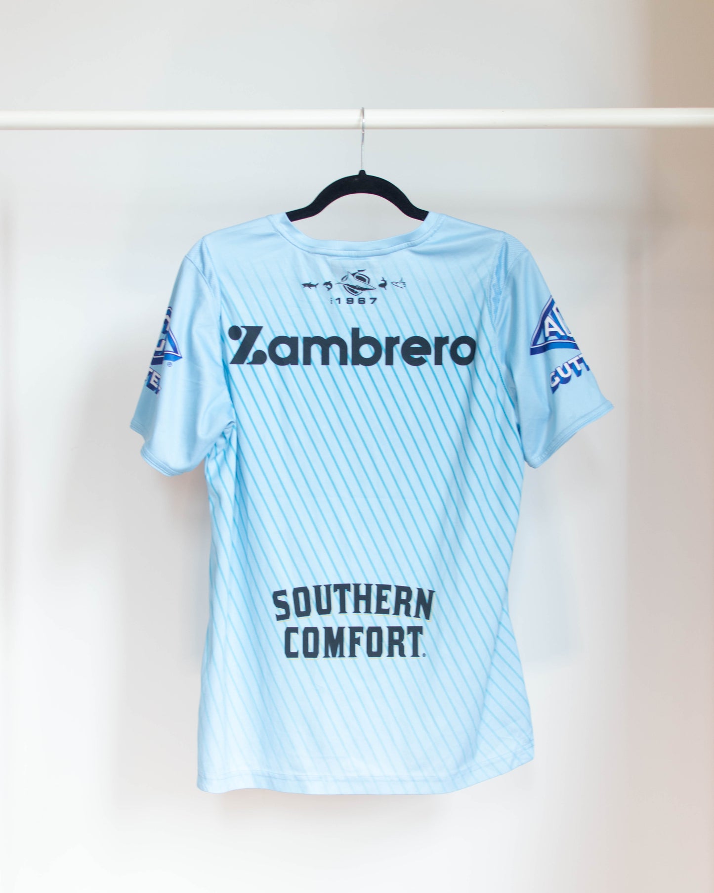 2022 Cronulla-Sutherland Sharks Training Jersey - M