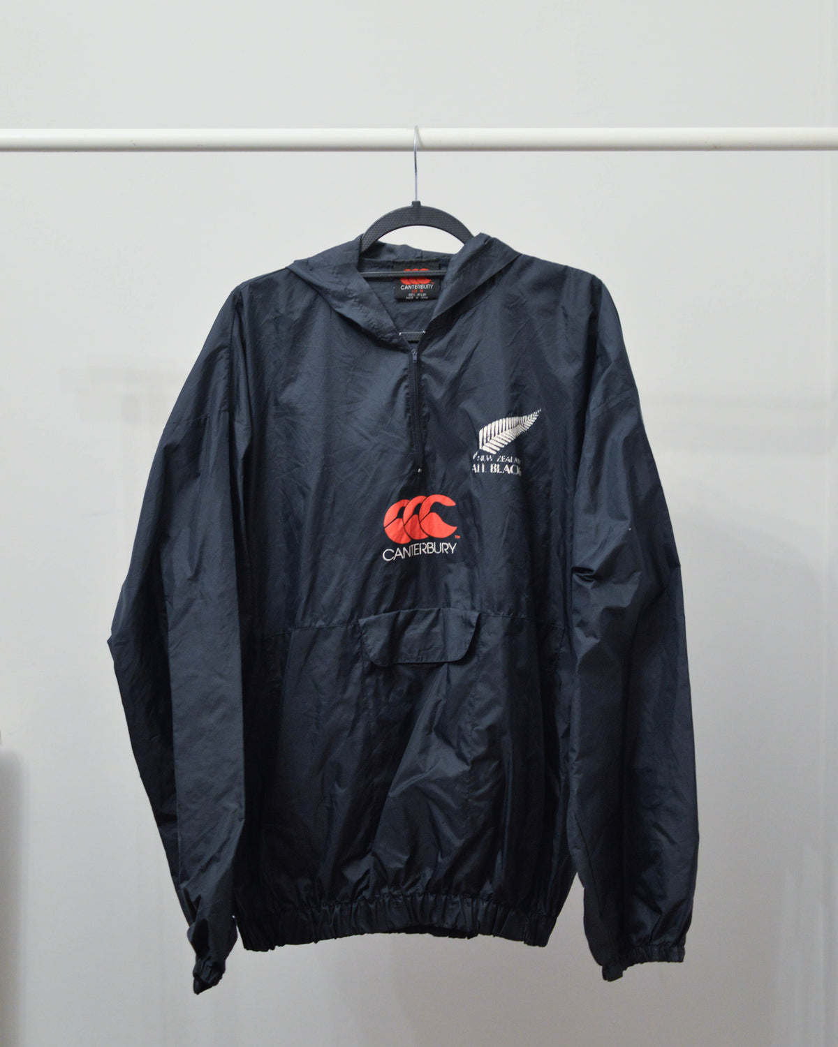 1990s New Zealand Windbreaker - L